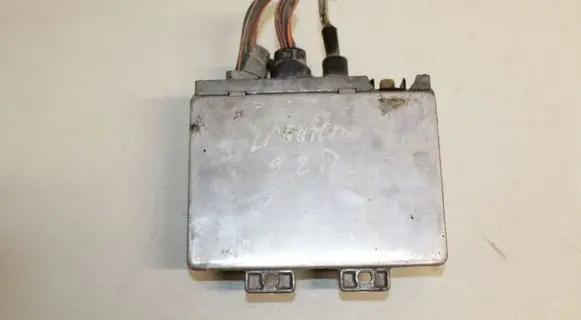 Renault Laguna II Engine control unit/module 7700107302
