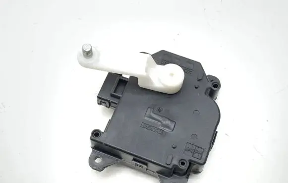 Subaru Outback (BS) A/C air flow flap actuator/motor AW0638001920 10R7741