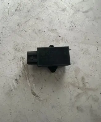 Volkswagen Touareg I Seat heating relay 7L0959772