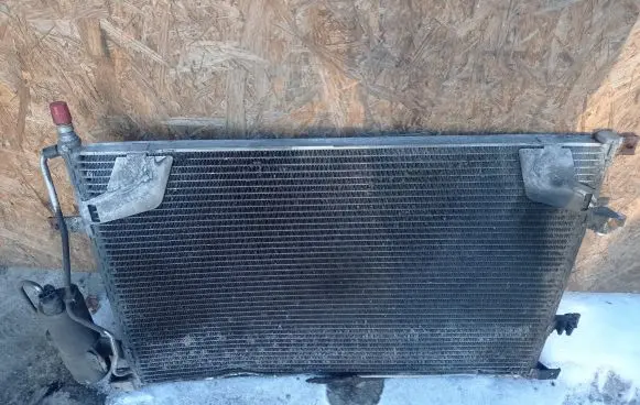 Volvo V70 A/C cooling radiator (condenser)