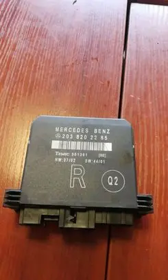 Mercedes-Benz C W203 Door control unit/module A2038202285