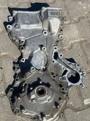 Toyota Yaris Timing chain cover 