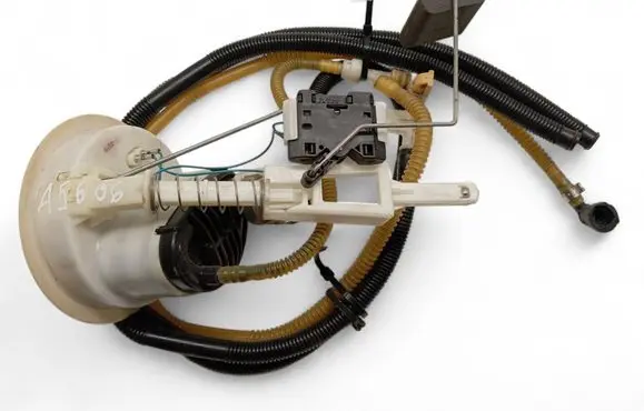 Volkswagen New Beetle Fuel injection high pressure pump 05230603