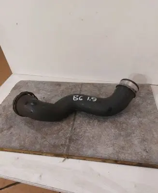 Audi A4 S4 B6 8E 8H Intercooler hose/pipe