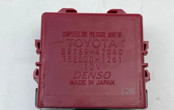 Toyota Prius+ (ZVW40) Tire pressure control unit 8976947040 1586001261