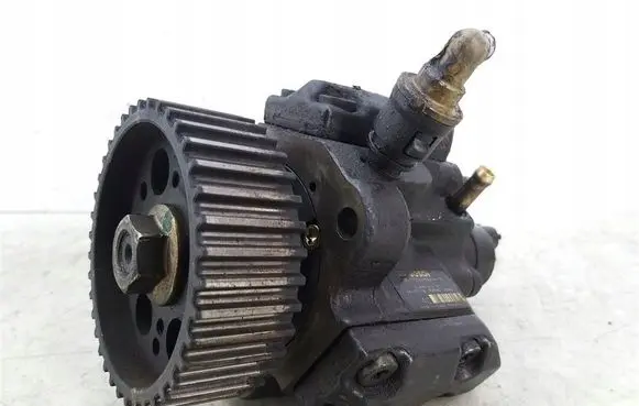 Alfa Romeo 156 Fuel injection high pressure pump 