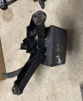 BMW X1 F48 F49 ABS Pump 5A374A5 5A374A6