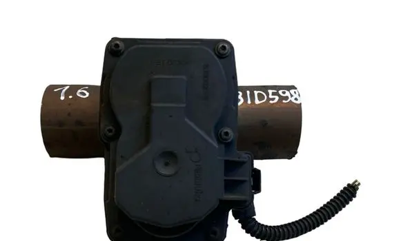 Volkswagen Golf VII Intake manifold valve actuator/motor 51500205 081813717
