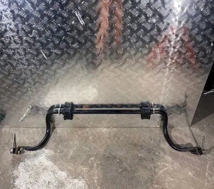 Lexus ES VII XZ10 Front anti-roll bar/sway bar