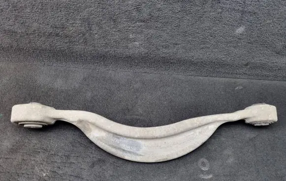 Audi Q7 4M Rear control arm 4M0501531 4M0501529L