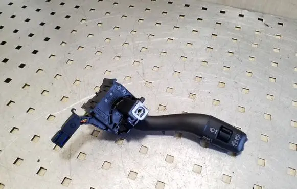 Audi A3 S3 A3 Sportback 8P Wiper control stalk 8P0953519A