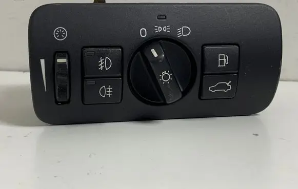 Volvo V70 Light switch 30739414