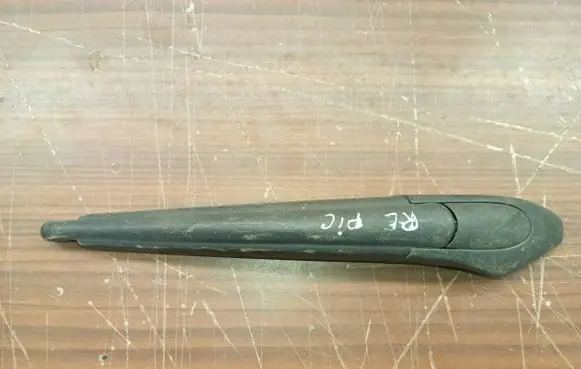 Renault Laguna II Rear wiper blade arm 
