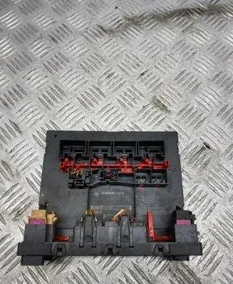 Volkswagen Golf Plus Fuse box set 3C0937049E