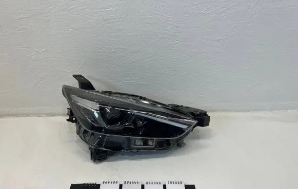 Mazda CX-3 Headlight/headlamp D10E-51030