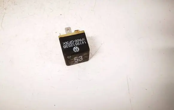 Volkswagen Transporter - Caravelle T4 Other relay 141951253B