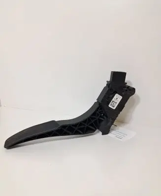 Chrysler Pacifica Accelerator throttle pedal 04581677AE 93446300