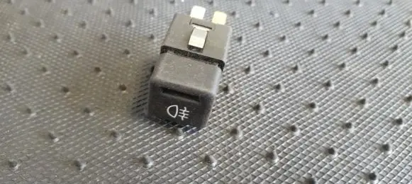Fog light switch