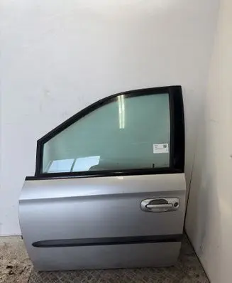Chrysler Voyager Front door 