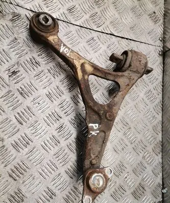 Volvo XC90 Front lower control arm/wishbone 8646613