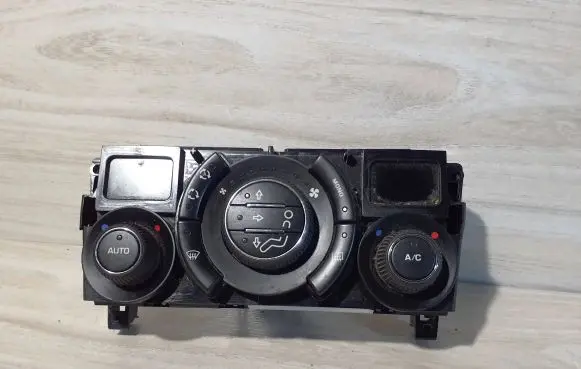 Peugeot 3008 I Climate control unit 96738322xt