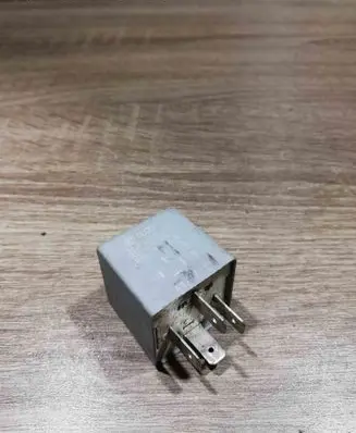 Volkswagen Sharan Other relay 3B0911251 WL061237009 185SILVER