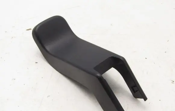 Mitsubishi Eclipse Cross Seat trim 6977B182