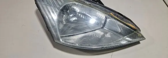 Ford Focus Headlight/headlamp XS4XI3005
