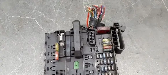 Smart ForTwo I Fuse box set 0001683V001