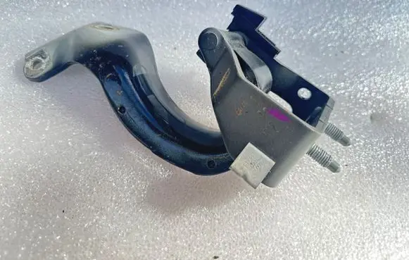Audi A6 S6 C6 4F Tailgate/trunk/boot hinge 4F9827300D