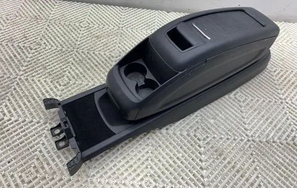 Citroen C4 II Picasso Center console 9677280977