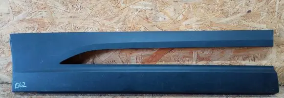 Opel Movano B Front door trim (molding) 9841010880