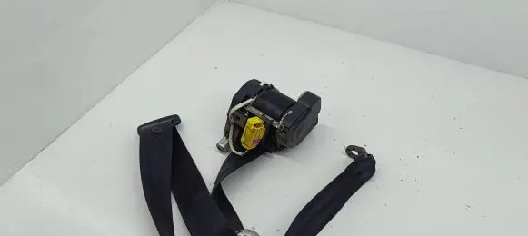 Volkswagen Eos Rear seatbelt 7H0857737DE 33029882