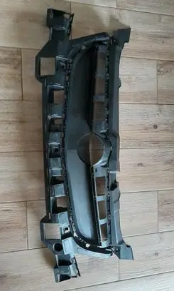 Opel Vectra C Front bumper upper radiator grill 13260028