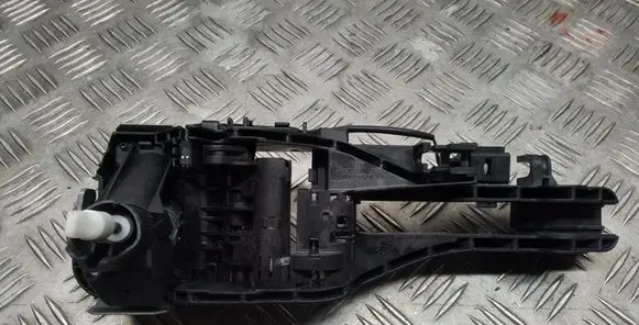 Porsche Macan (95B) Front door exterior handle/bracket 95B800375
