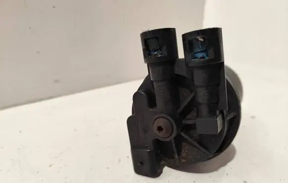 Opel Signum Fuel filter housing 24416213 V3M17