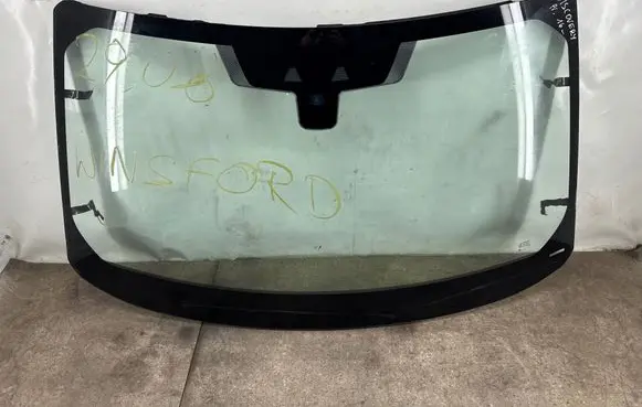 Land Rover Discovery Sport Front windscreen/windshield window 43R000127