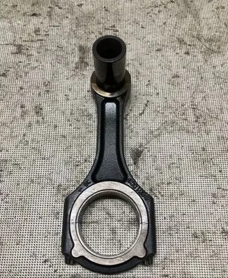 Mercedes-Benz CLA C117 X117 W117 Connecting rod/conrod 651930