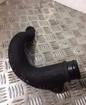 Intercooler hose/pipe