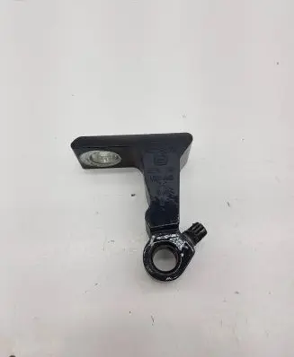 Volkswagen Tiguan Front door upper hinge 8N0831404E A040574