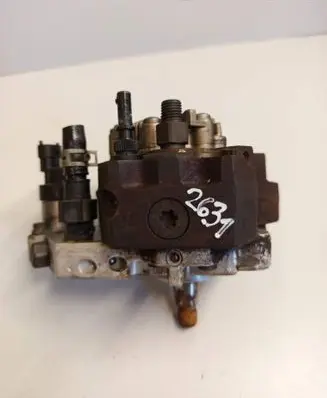 Suzuki Grand Vitara II Fuel injection high pressure pump 8200256255 8200342594 0445010087