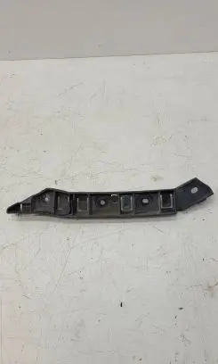 Chrysler Pacifica Front bumper mounting bracket 68229138AC