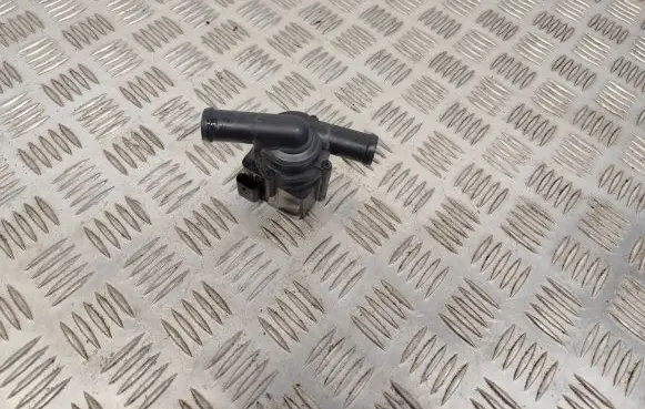 Volvo V60 Water pump 31366009