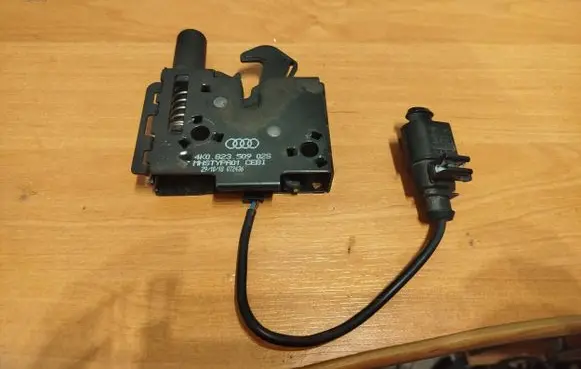 Audi A6 S6 C8 4K Engine bonnet/hood lock/catch 4K082350902S