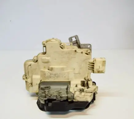 Audi A6 S6 C6 4F Rear door lock 4F0839016A