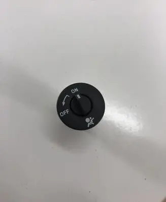 Passenger airbag on/off switch