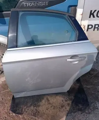 Ford Mondeo MK IV Rear door 