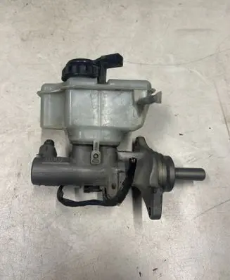 Volkswagen PASSAT B7 Master brake cylinder 1K1611301E A841601F