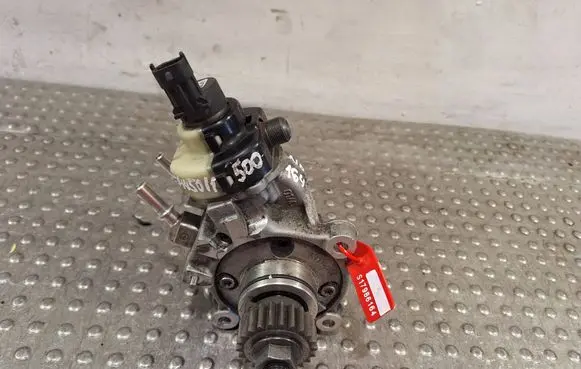 Renault Trafic III (X82) Fuel injection high pressure pump S17986164 0445011500