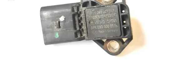 Volkswagen PASSAT B7 Air pressure sensor 03G906051E